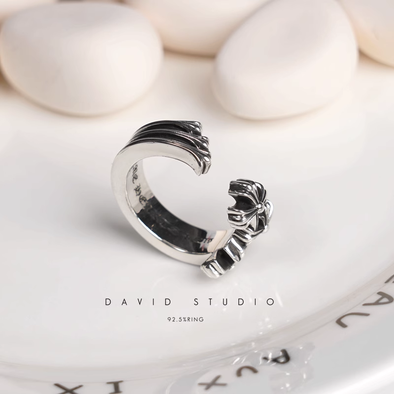 CEMETERY HOOP RING