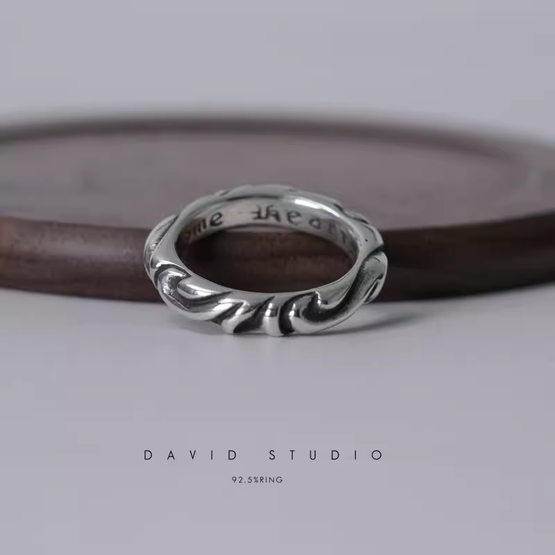 SCROLL BAND RING