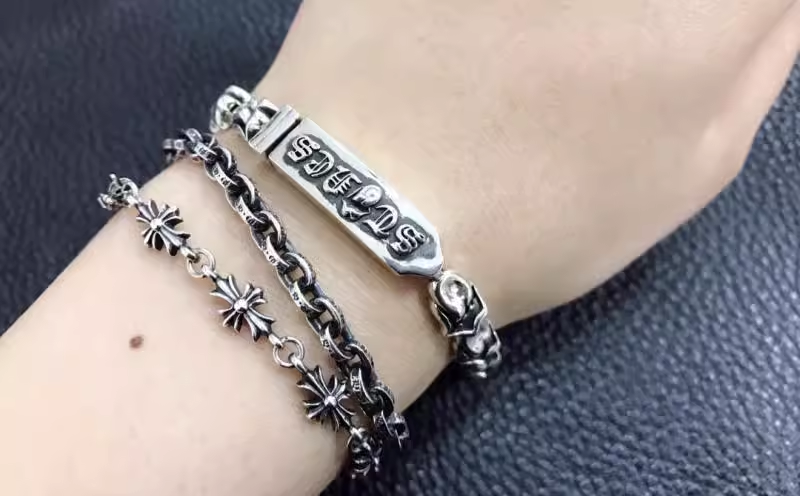ROLLING STONES TONGUE BRACELET