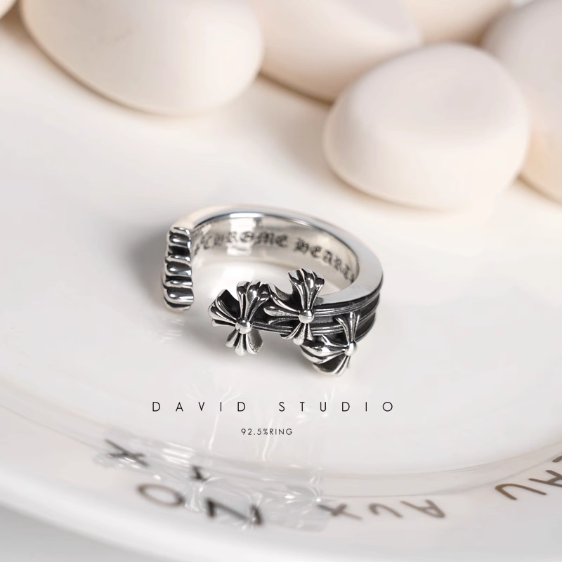 CEMETERY HOOP RING