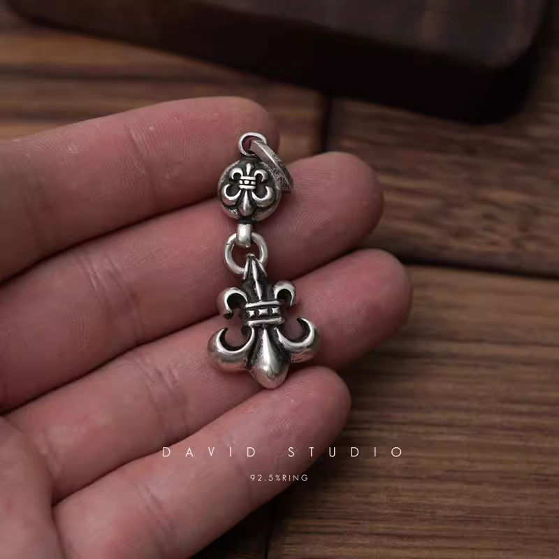 BS FLEUR ONE BALL CHARM