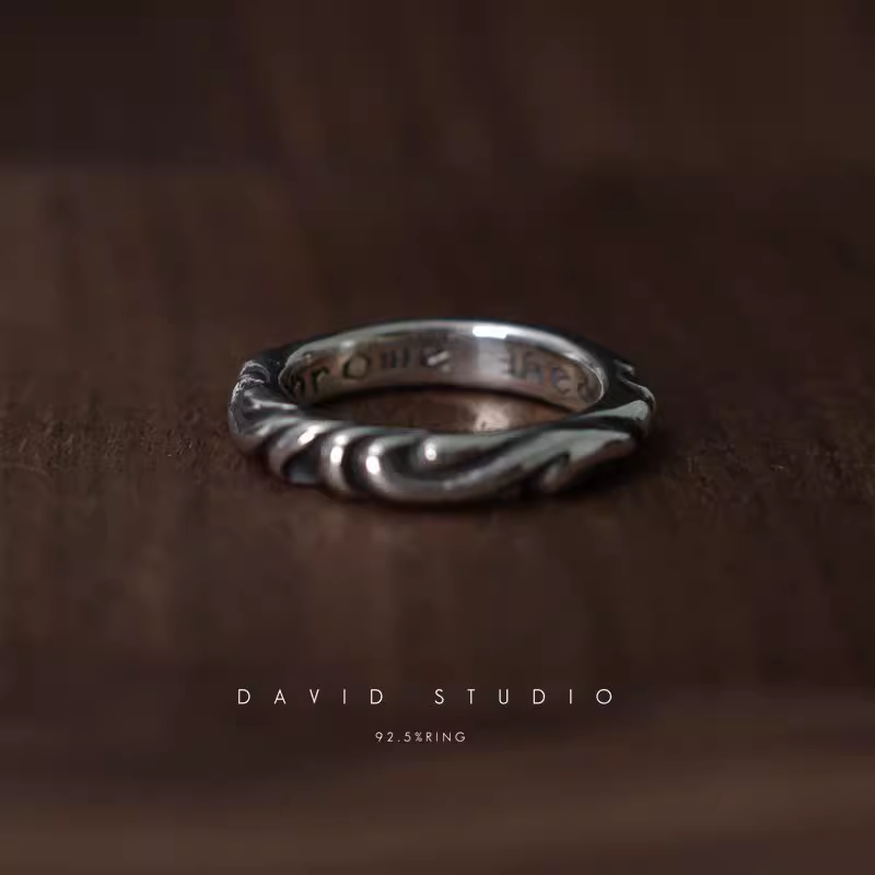 SCROLL BAND RING