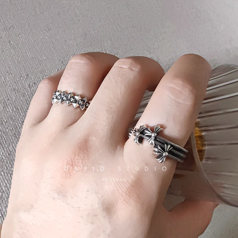 CEMETERY HOOP RING