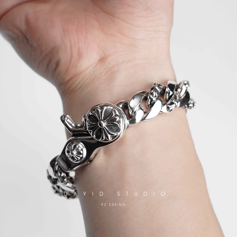 DAGGER ID FANCY LINK CLIP BRACELET