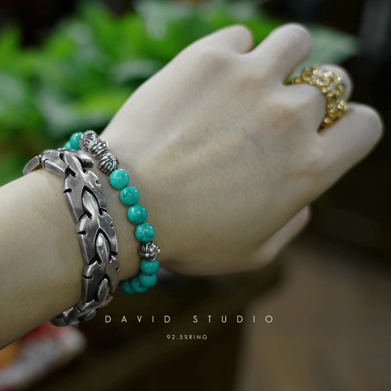 TURQUOISE BEAD BRACELET 8MM(8 SILVER BEADS)