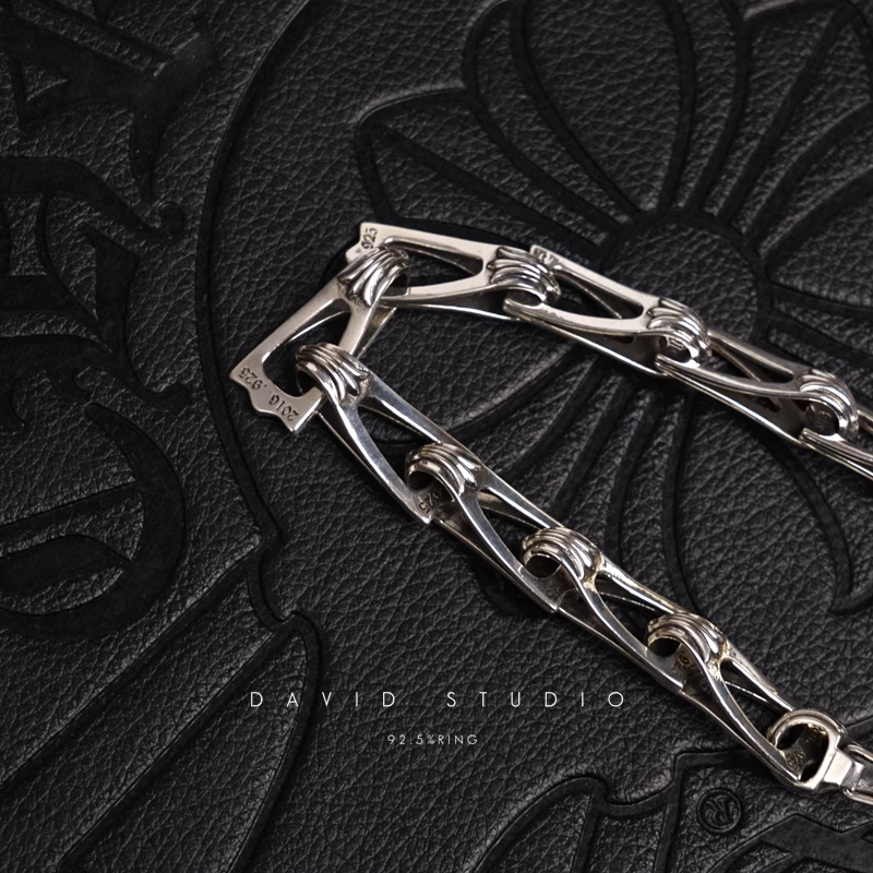 ZIPPER PATTERN BRACELET