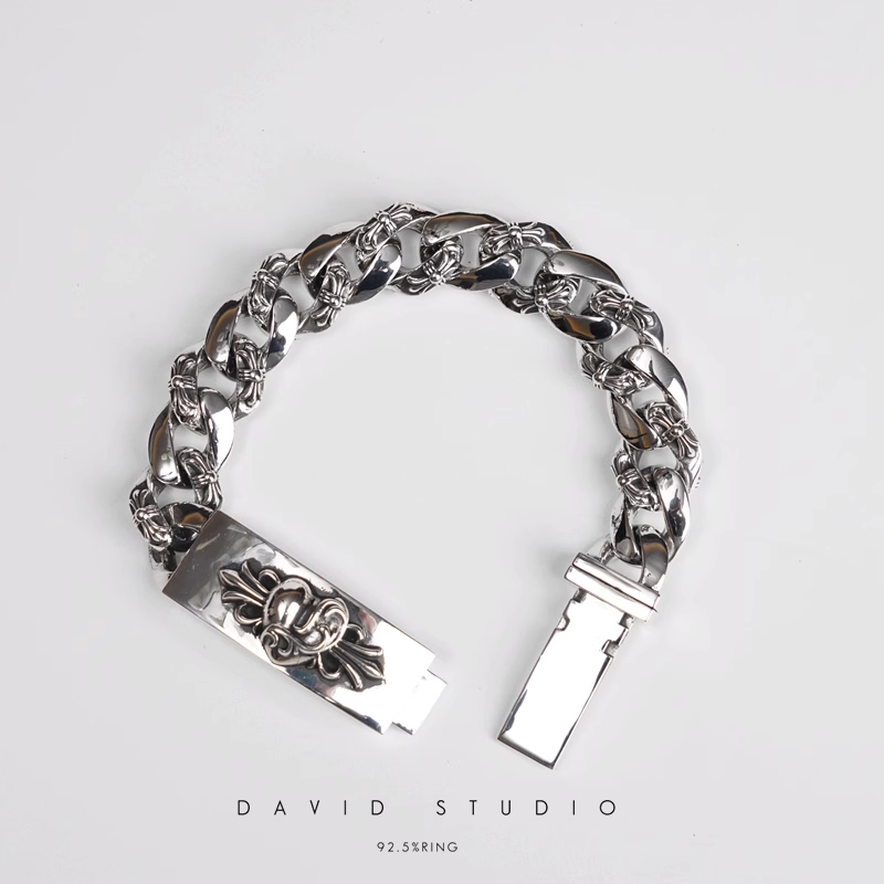 HEART INSIGNIA ID FANCY CHAIN BRACELET