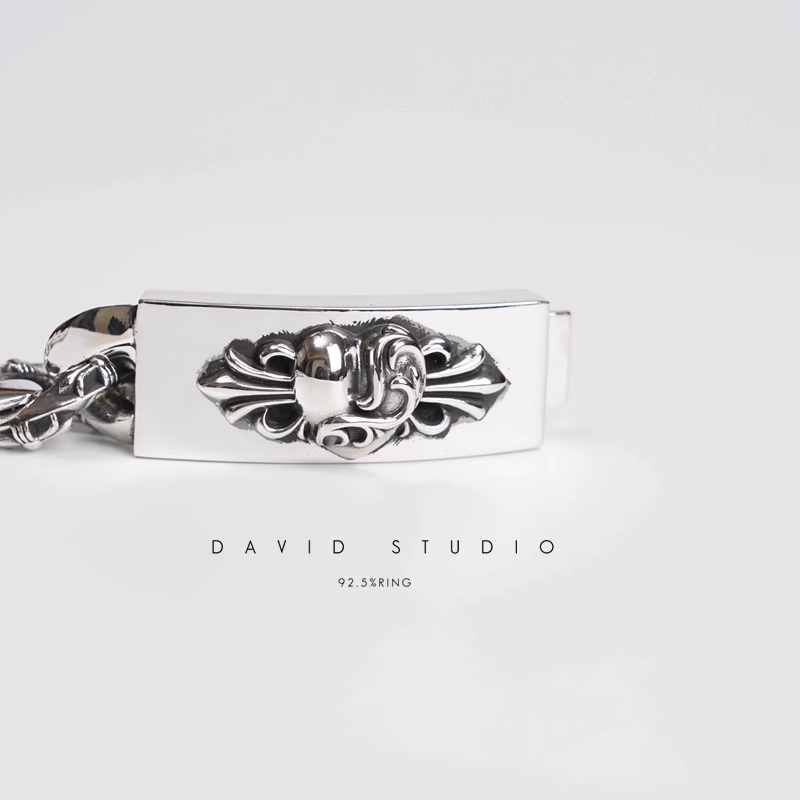 HEART INSIGNIA ID FANCY CHAIN BRACELET