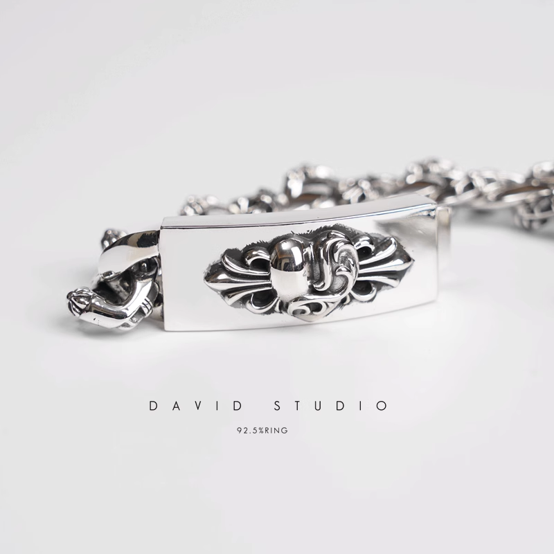 HEART INSIGNIA ID FANCY CHAIN BRACELET