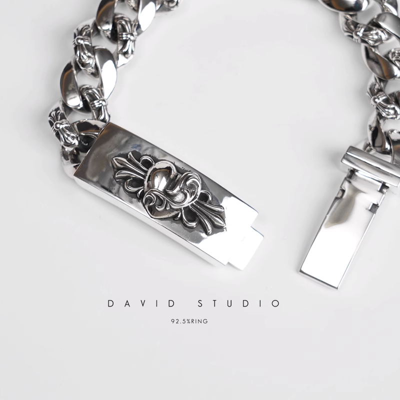 HEART INSIGNIA ID FANCY CHAIN BRACELET