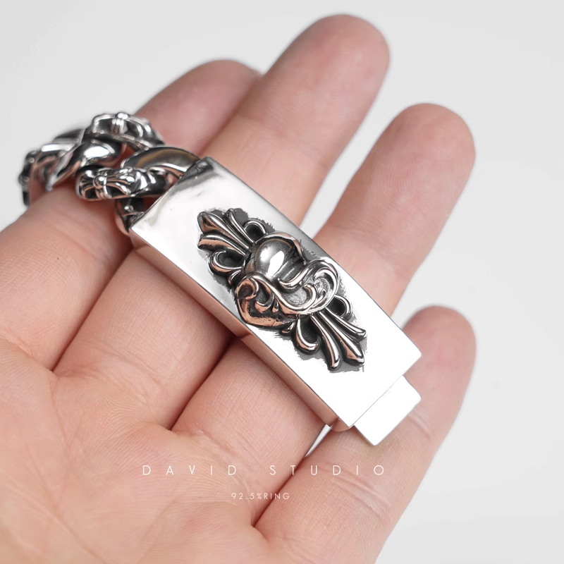 HEART INSIGNIA ID FANCY CHAIN BRACELET