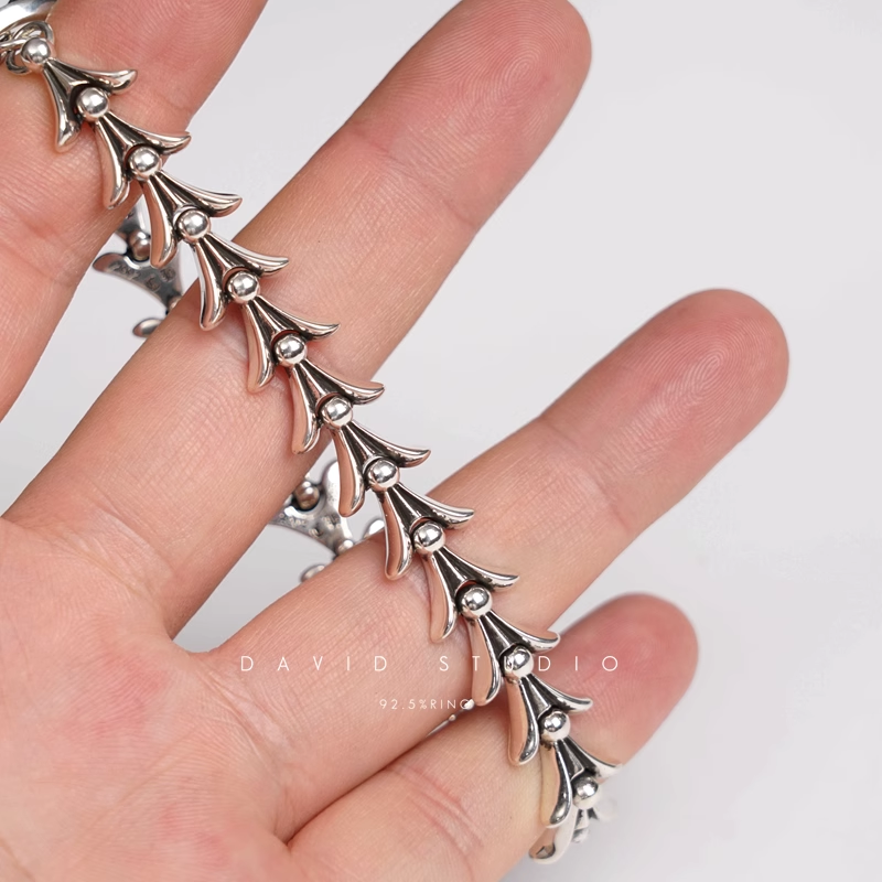 CROSSTAIL BRACELET WITH LOGO TAG