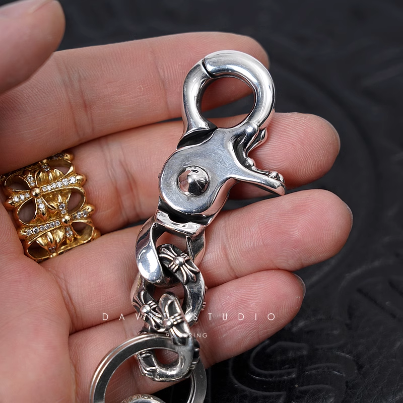 FANCY LINK KEY CHAIN WITH XS FILIGREE CROSS AND DAGGER KEY RING
