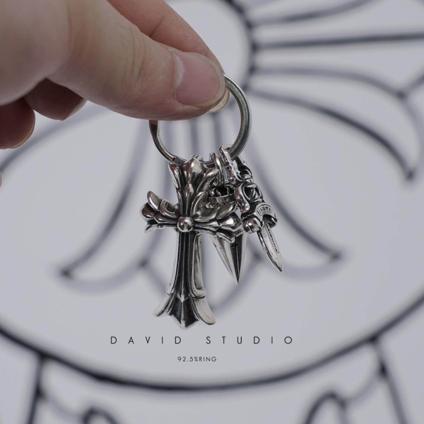 DOUBLE CROSS MULTI KEY RING