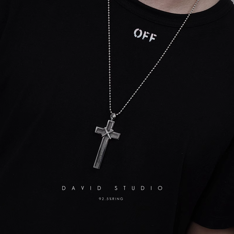 MAPPLETHORPE PENDANT – BALL CHAIN