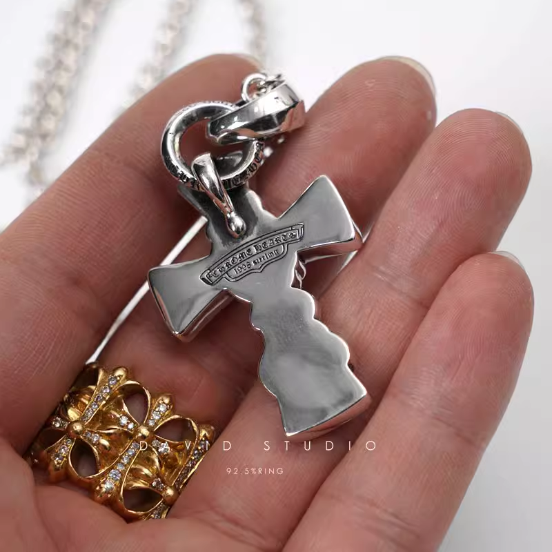 CELTIC CROSS PENDANT – ROLL CHAIN