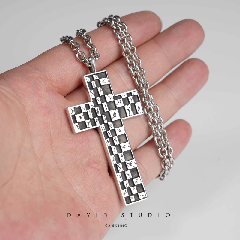CHESSBOARD CROSS PENDANT – ROLL CHAIN