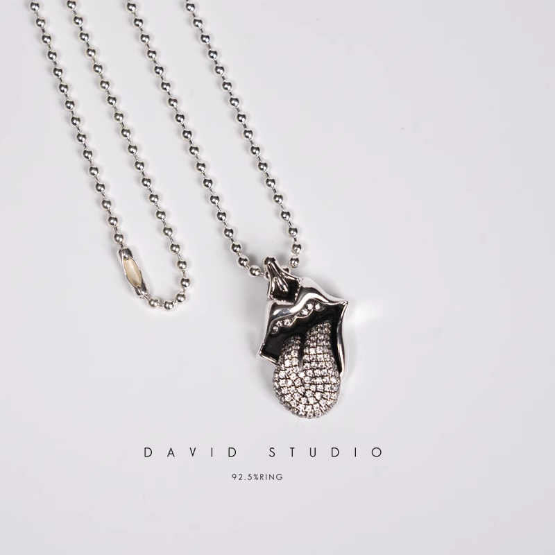 ROLLING STONES TONGUE & LIP PENDANT WITH DIAMOND – BALL CHAIN
