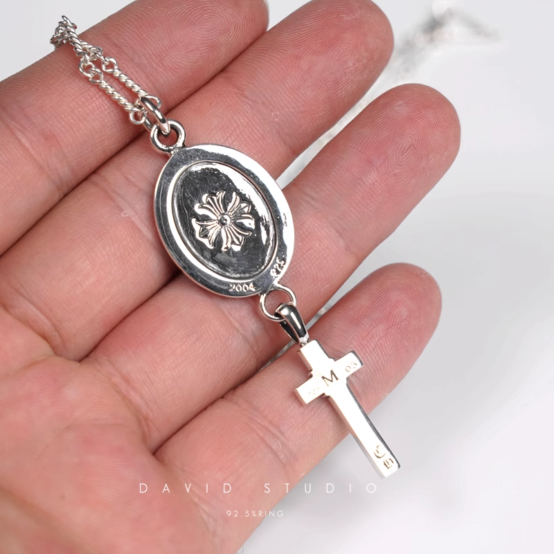 ANGEL MEDALLION MAPPLETHORPE CHARM – TWIST CHAIN