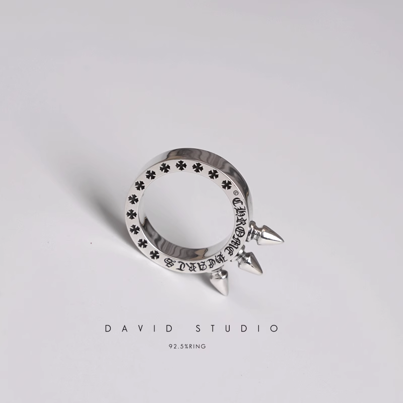TRIPLE SPIKE RING