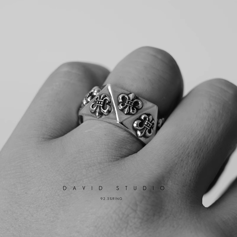 BS FLEUR PENTAGON RING
