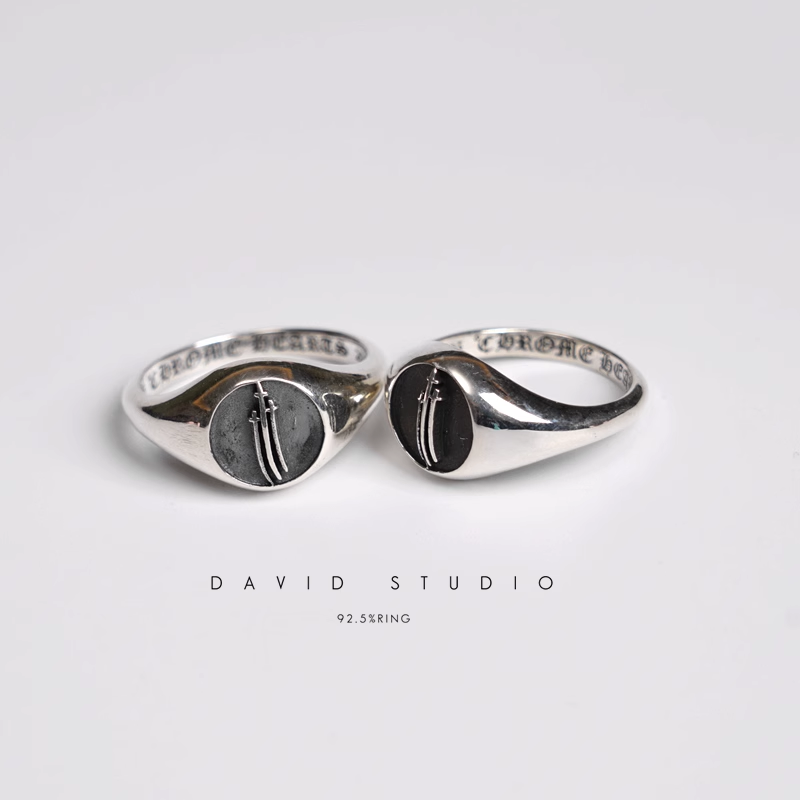 CHROME HEARTS 3RS CROSS RING