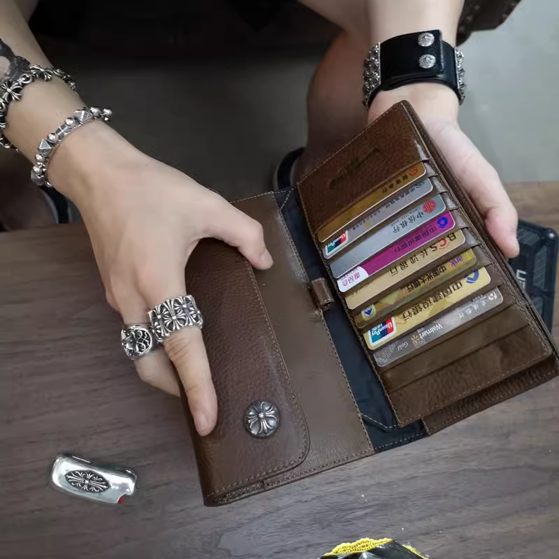 2 DAGGER ZIP 2 SNAP CROSS BUTTON LONG WALLET