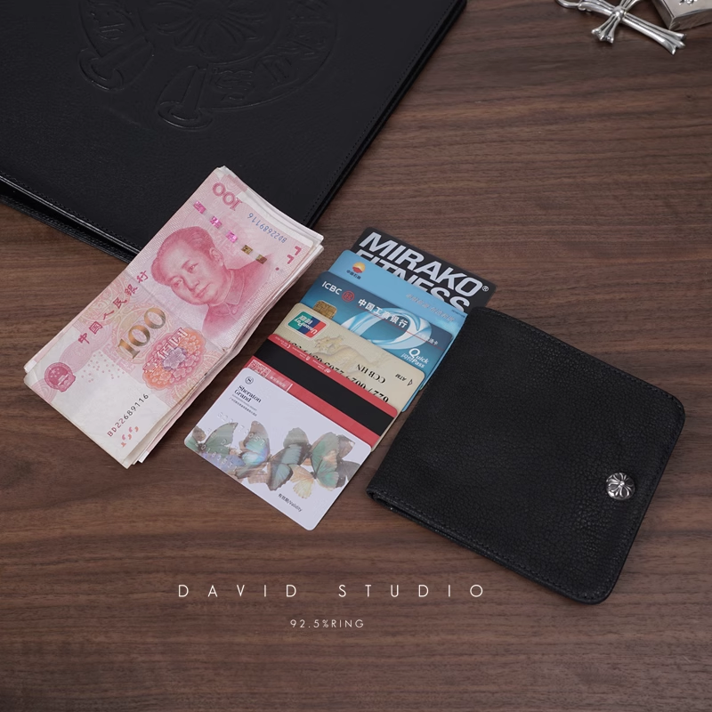 SNAP CROSS BUTTON SHEEPSKIN WALLET