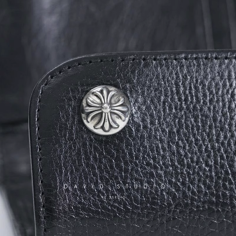 DAGGER ZIP 2 SNAP CROSS BUTTON WALLET