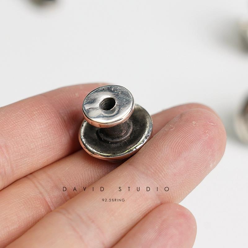 HORSESHOE TURN BUTTON