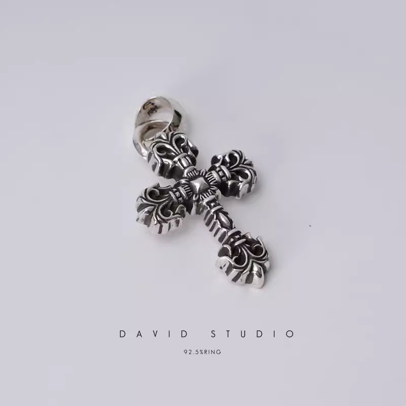 XS FILIGREE CROSS PENDANT WITH BAIL