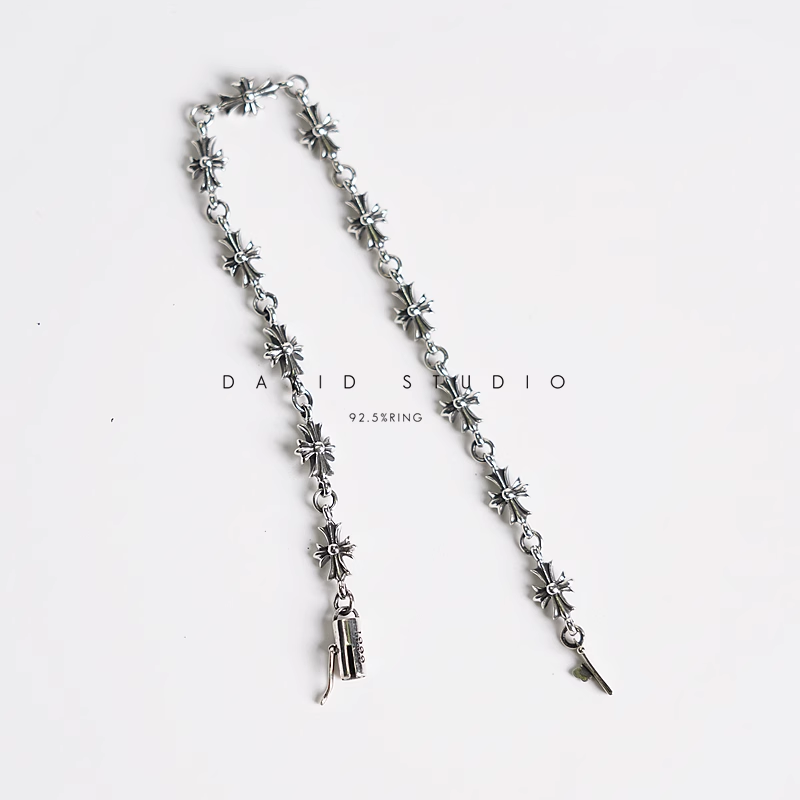TINY E CH PLUS BRACELET