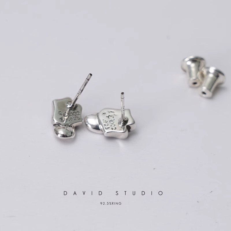 LIP AND TONGUE EARRING