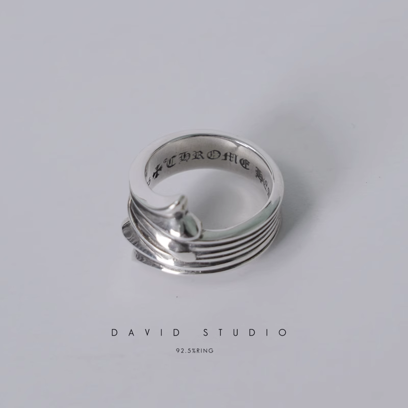 720 CROSS TAIL RING