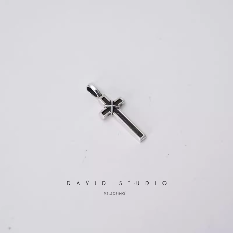 MAPPLETHORPE CHARM