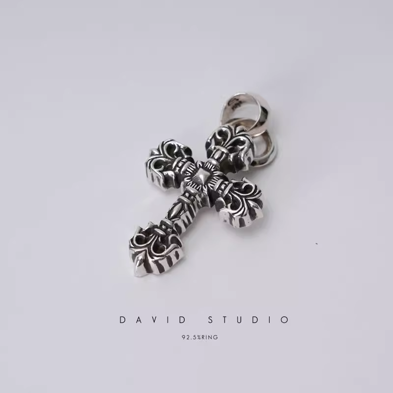 XS FILIGREE CROSS PENDANT WITH BAIL