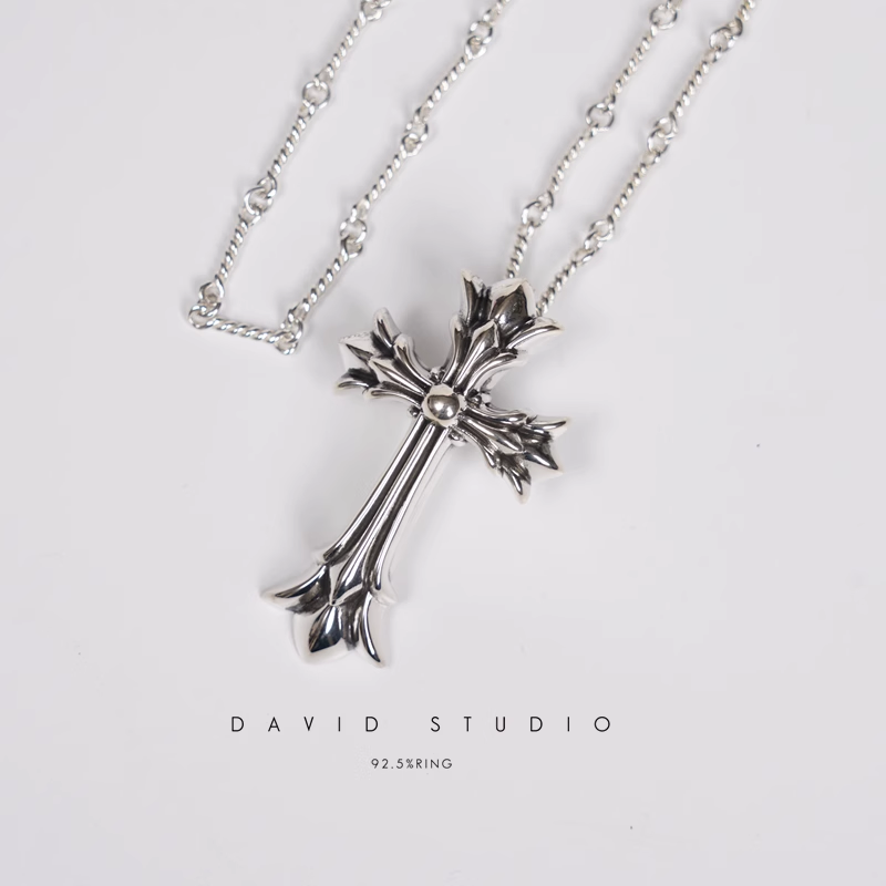 SMALL DOUBLE CROSS PENDANT – TWIST CHAIN