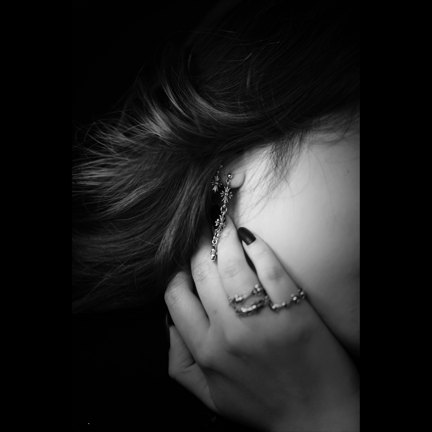 3 DROP CROSS EARRING