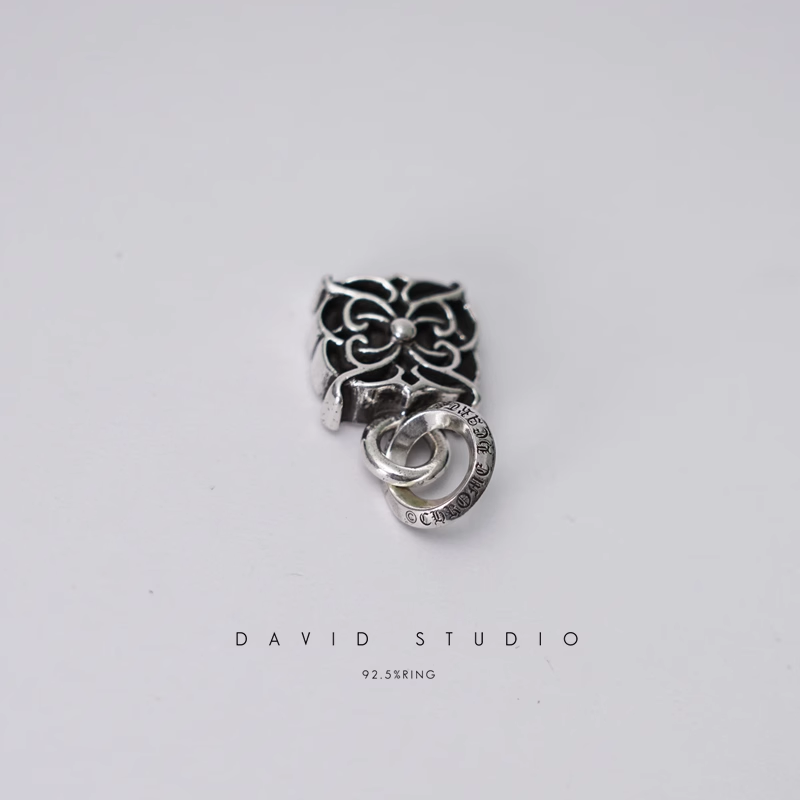 ETERNITY VINE PENDANT