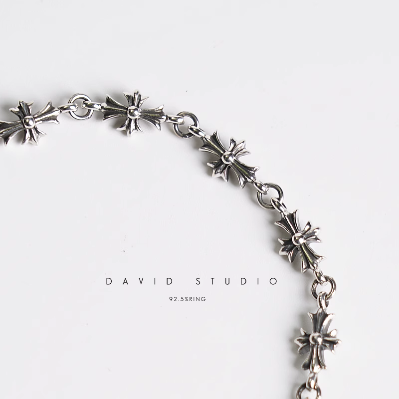 TINY E CH PLUS BRACELET