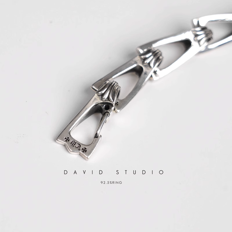 ZIPPER PATTERN BRACELET