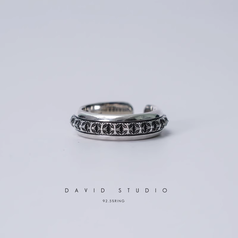 CH PLUS PYRAMID OPEN BAND RING