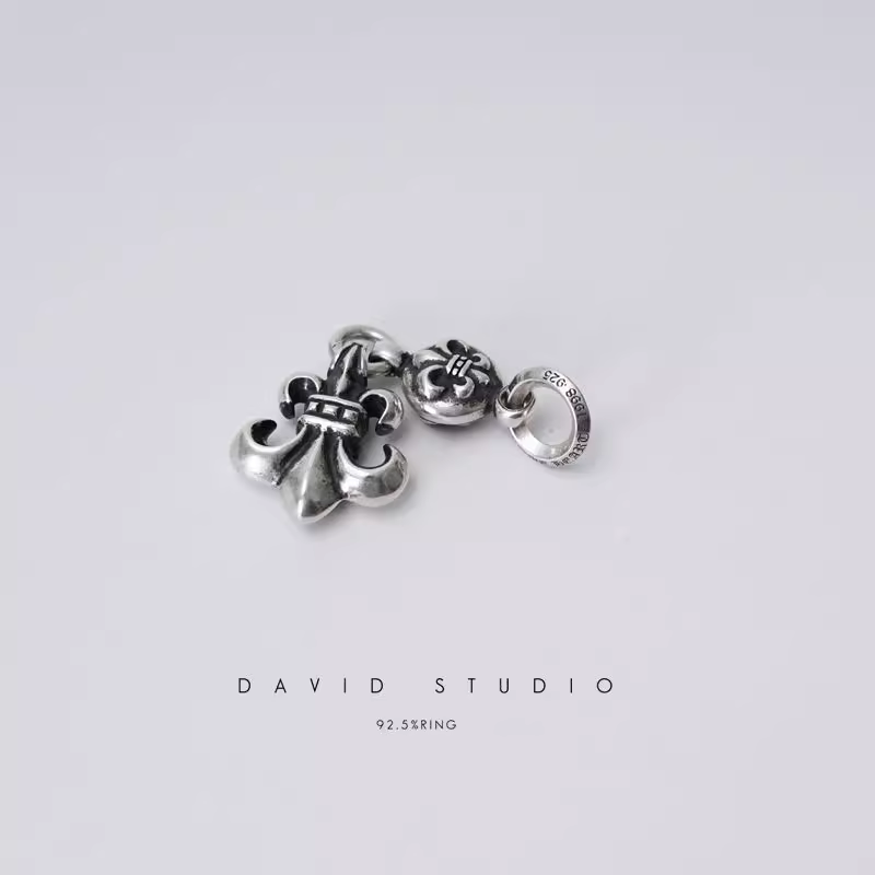 BS FLEUR ONE BALL CHARM