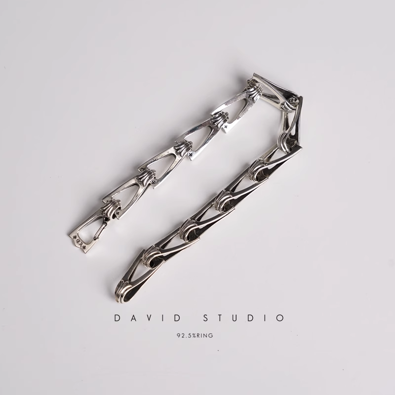 ZIPPER PATTERN BRACELET