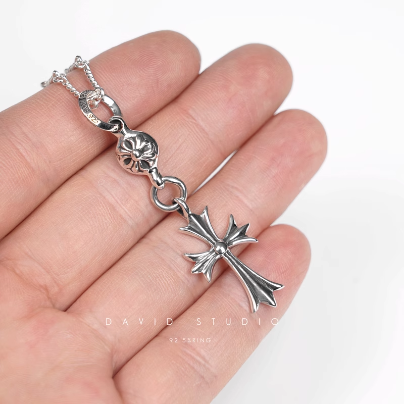 CROSS BALL PENDANT – TWIST CHAIN