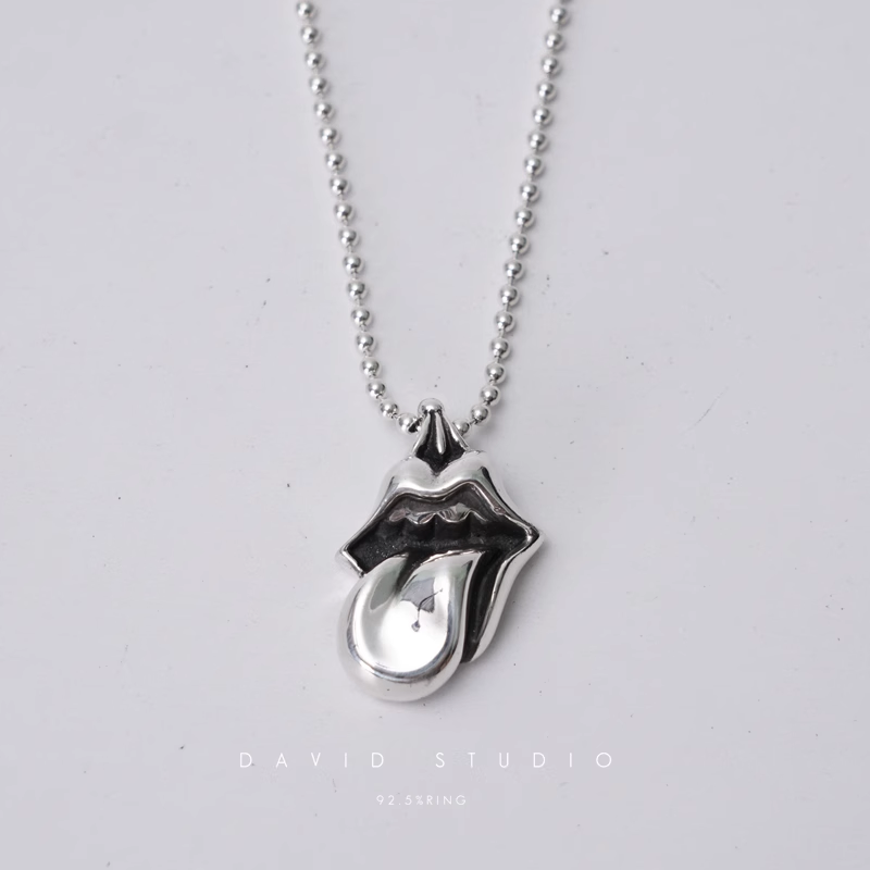 ROLLING STONES LIP & TONGUE PENDANT – BALL CHAIN
