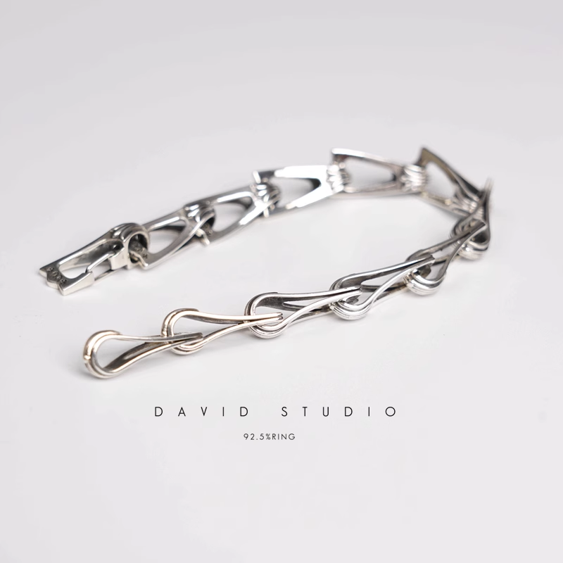 ZIPPER PATTERN BRACELET