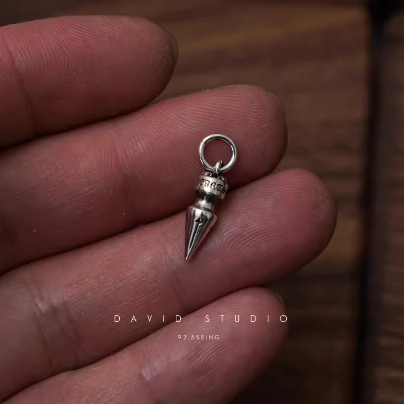 SMALL SPIKE CHARM