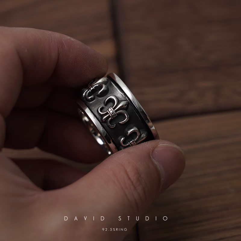 BS FLEUR SPINNER RING