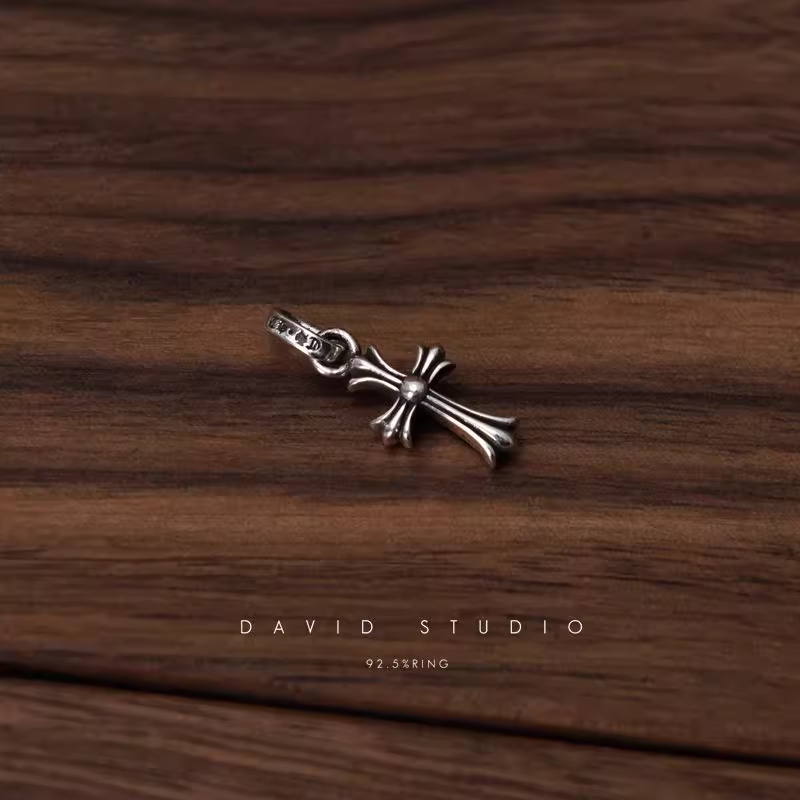 CROSS BABYFAT CHARM